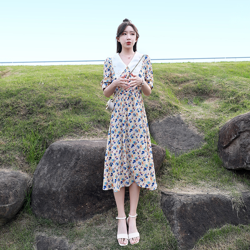 娃娃领碎花雪纺连衣裙女夏季2025新款收腰显瘦气质小清新a字裙子