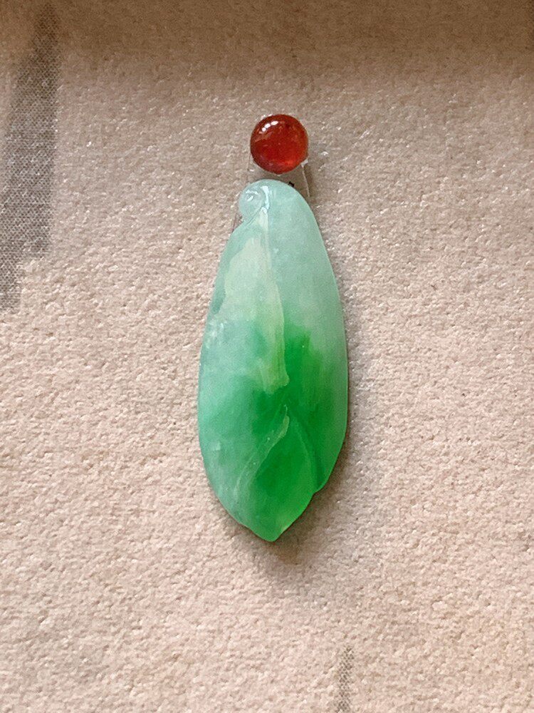 【翠都翡翠珠宝】天然翡翠a货裸石镶嵌面冰种带阳绿兰花400654