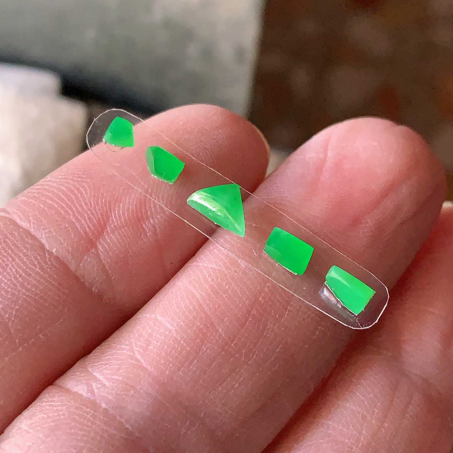 缅甸天然A货玉石裸石镶嵌面冰种阳绿钻石切割面戒面一套300237