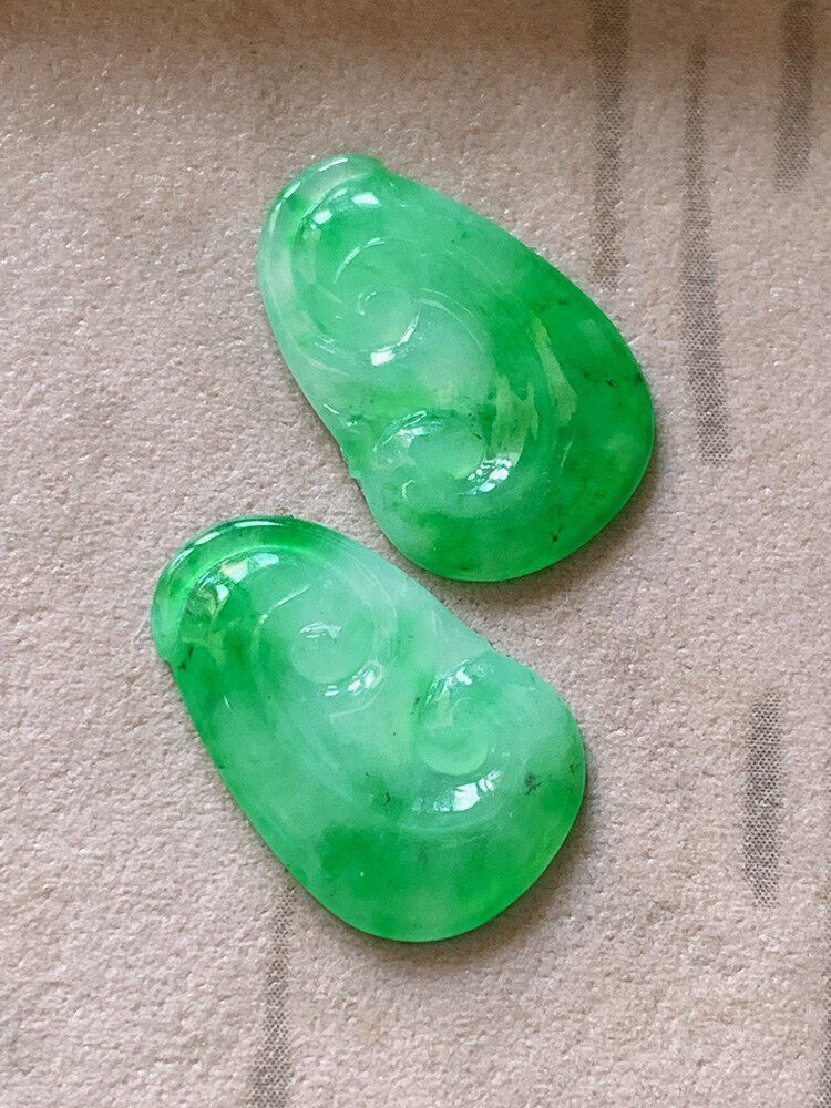 【翠都翡翠珠宝】天然翡翠a货裸石镶嵌面冰种阳绿如意一对400653