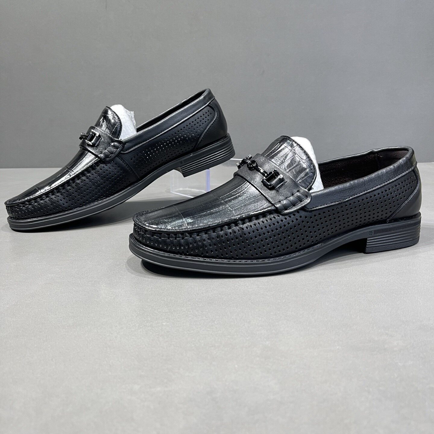 枫之时尚夏天一脚蹬厚底增高休闲鞋冲孔轻便不臭脚牛皮男士潮皮鞋