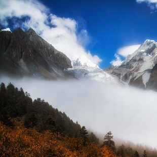 川西小环线四姑娘山丹巴藏寨雅拉雪山墨石公园海螺沟理塘定制5日