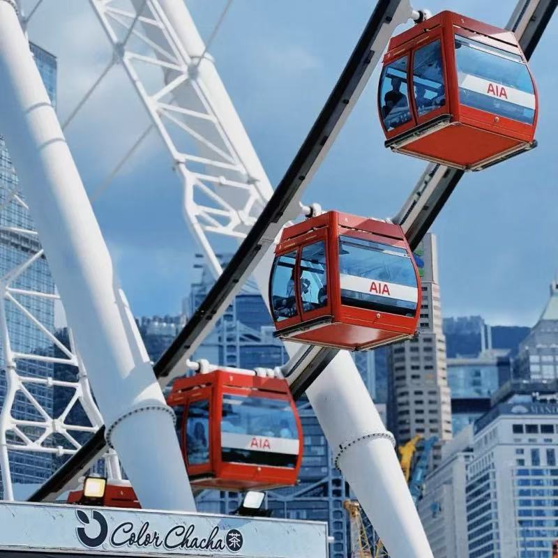 2人以上预订即送香港上网卡+转换插头、港澳旅游必备 高素质导游、领队、专业客服，给您贴心管家般的优质服务 海洋公园、迪士尼、蜡像馆、维多利亚港、大三巴、威尼斯人 无任何隐形消费，行程透明，17年自营港澳游！