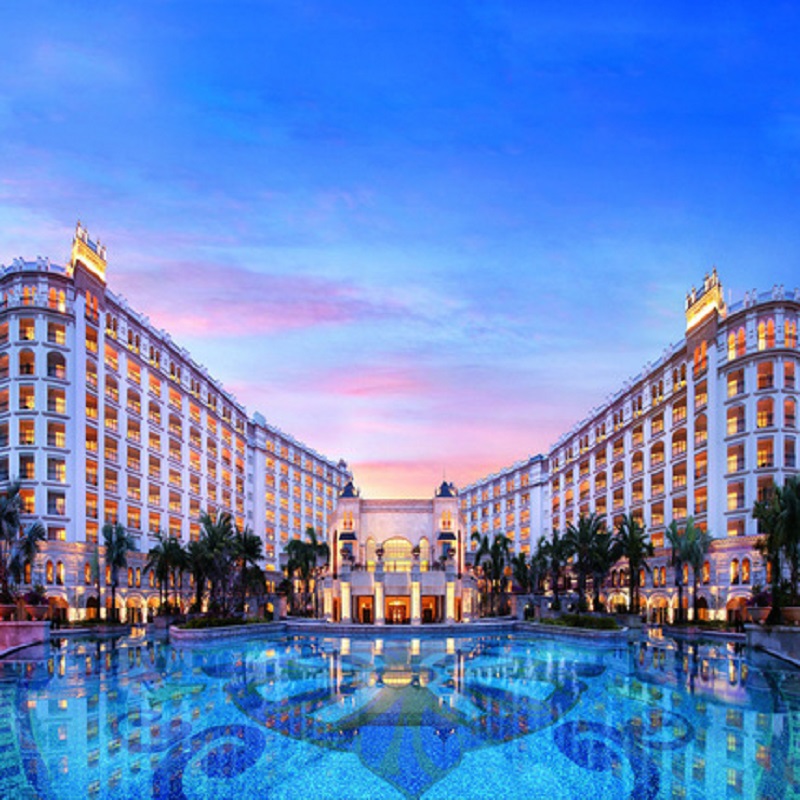 三亚湾皇冠假日度假酒店 亲子情侣套餐 三亚湾海景酒店 海景房