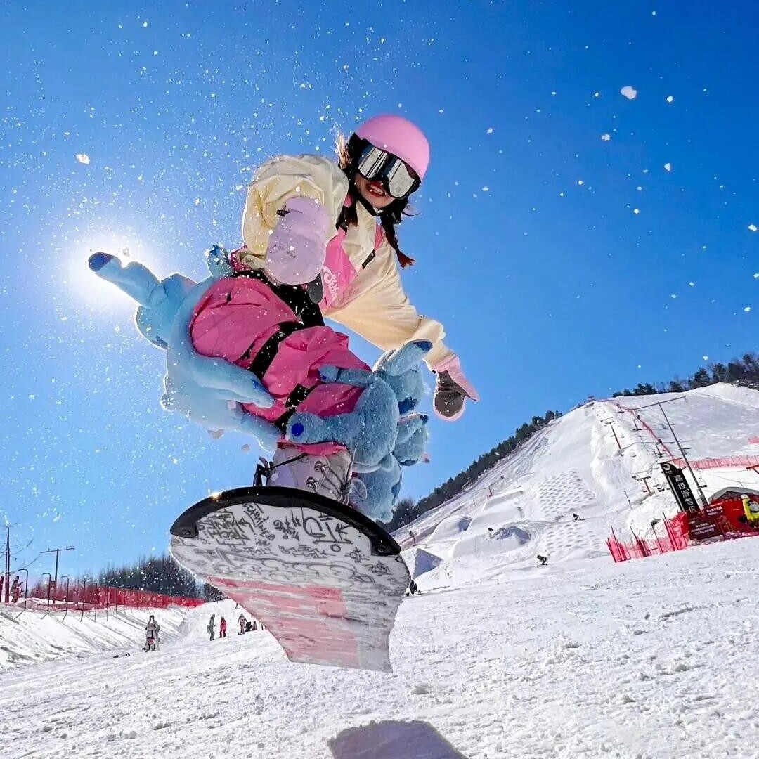 靖安国际滑雪场 一日游含门票车导 南昌出发宜春 含雪鞋雪板雪仗