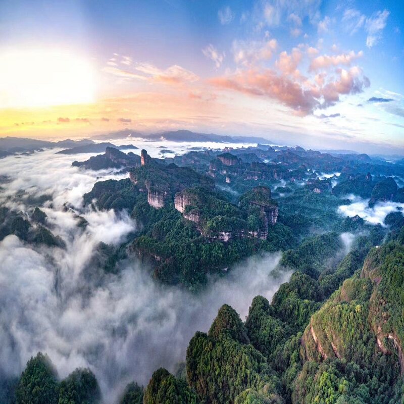 韶关跟团游丹霞山旅游南华寺狮子岩风采楼2天1晚包含高铁票往返