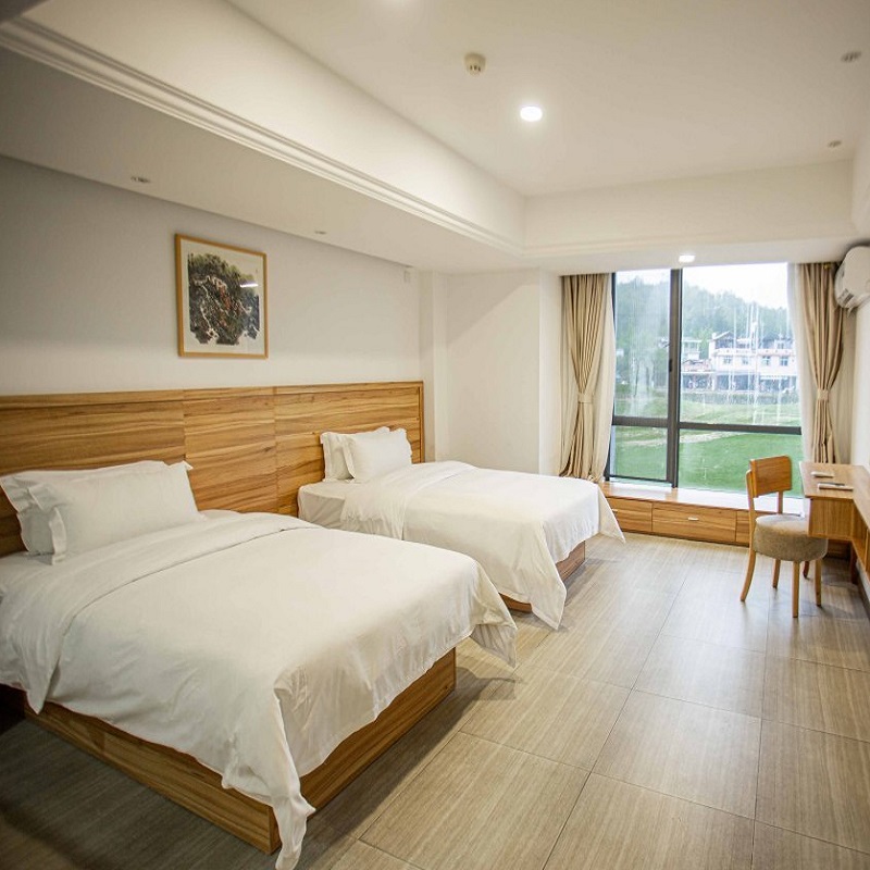 客房带私汤 入住期间不限次畅泡温泉 赠双人早餐 可跟前台约接驳车往返温泉公园