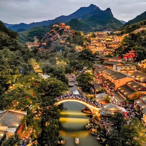 望仙谷庐山瀑布婺源5日游