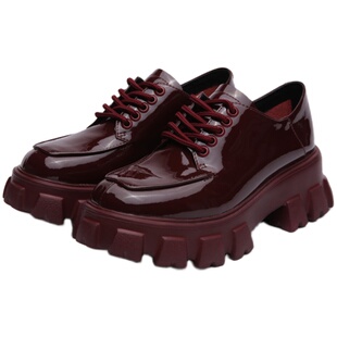 Hongkee/红科厚底单鞋深口漆面黑色舒适两穿女鞋小皮鞋女H055Z101