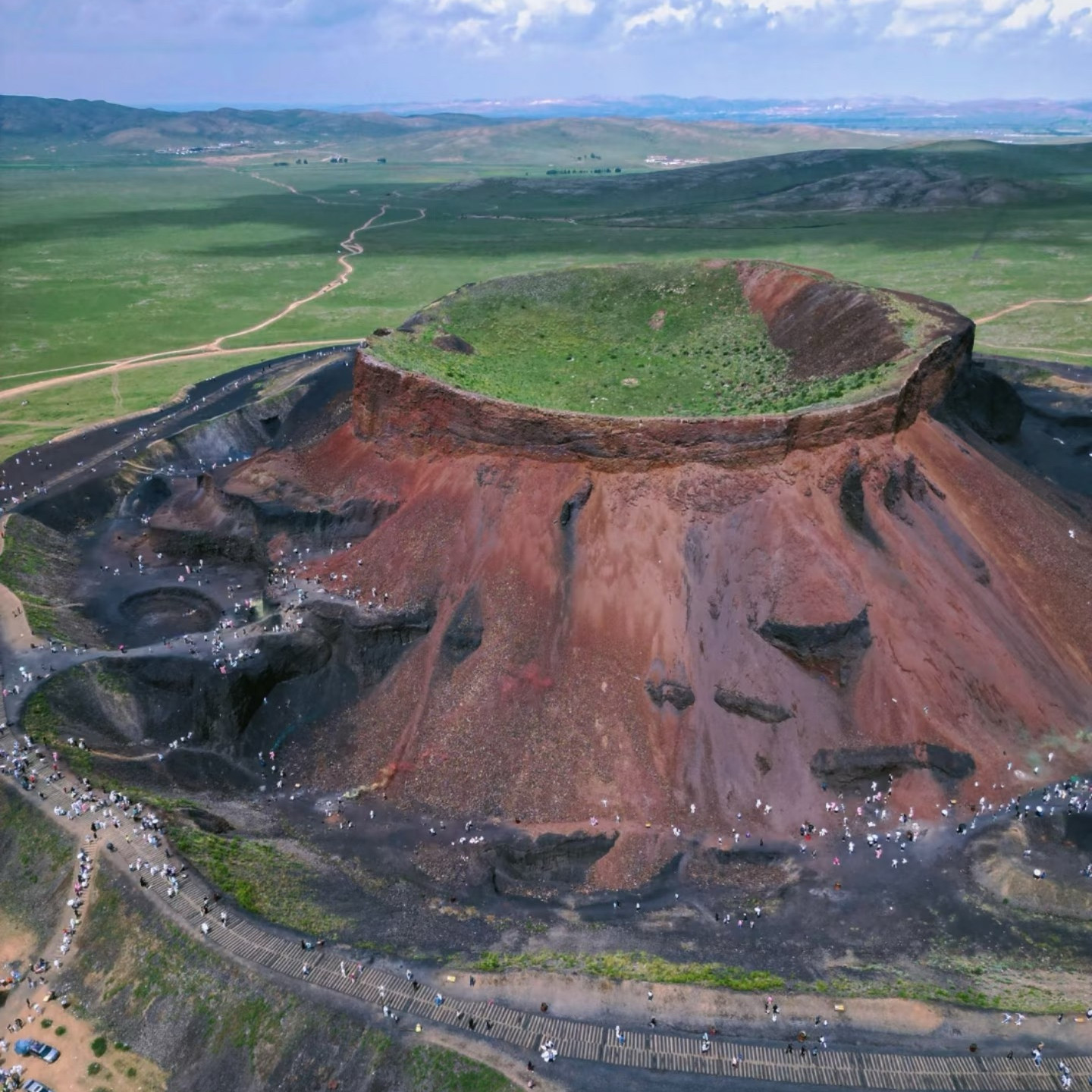 呼和浩特/乌兰察布 乌兰哈达火山群+辉腾锡勒草原一日2-8人纯玩小
