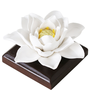 白莲花车载香薰摆件中控饰品精油淡雅女士女神款香水摆件中控高档