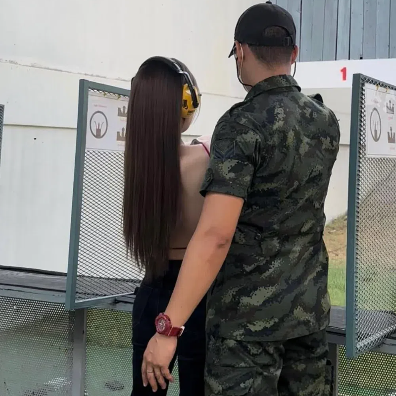 泰国旅游曼谷陆军真枪实弹射击场馆打靶打枪体验大皇宫射击中心