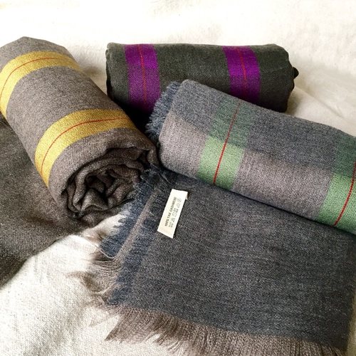 牦牛绒围巾精纺彩条大披肩