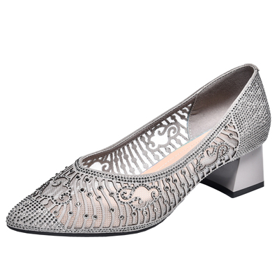 真皮镂空网纱水钻软底透气凉鞋