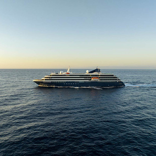 ATLAS世界航行者号北极三岛斯瓦尔巴群岛格陵兰冰岛16天北京往返