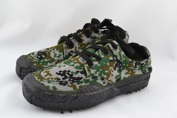 Bottes militaires - Ref 1399773 Image 1