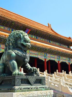 A One-Day Walking Tour of the Forbidden City, Jingshan Park,
