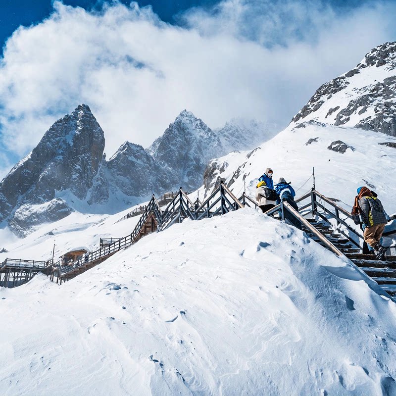 云南旅游 丽江大理 香格里拉 玉龙雪山洱海松赞林寺 6天5晚跟团游