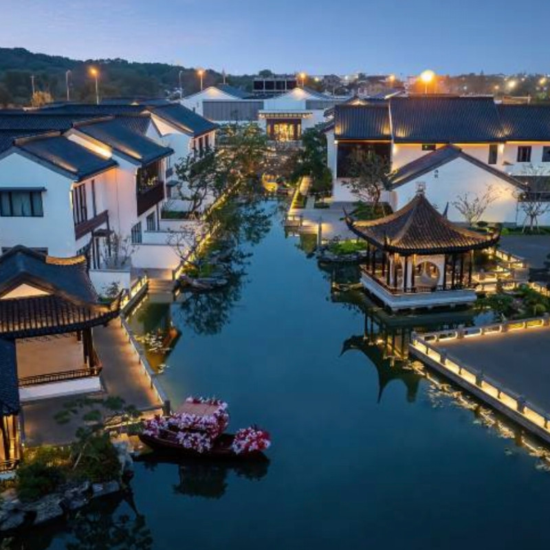 苏州虎丘璞燊酒店1晚含早+自助晚餐 +游戏+船票+旅拍等