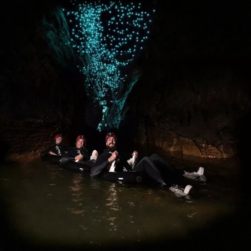 新澳国旅 新西兰怀托摩黑水漂流 萤火虫观赏Black Water Rafting