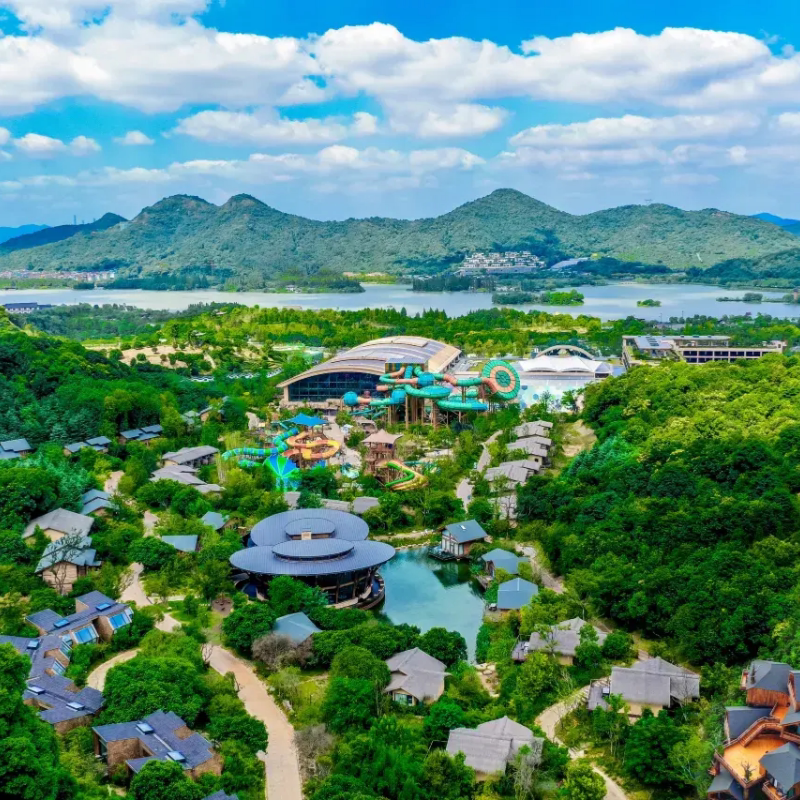 杭州开元森泊度假酒店 | 指定房型1晚+双人早餐+森泊水乐园/幻想到(二选一)