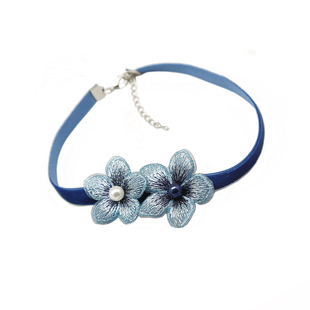 原创新款刺绣蕾丝花朵珍珠美腻锁骨短款项圈唯美气质晚会表演项链