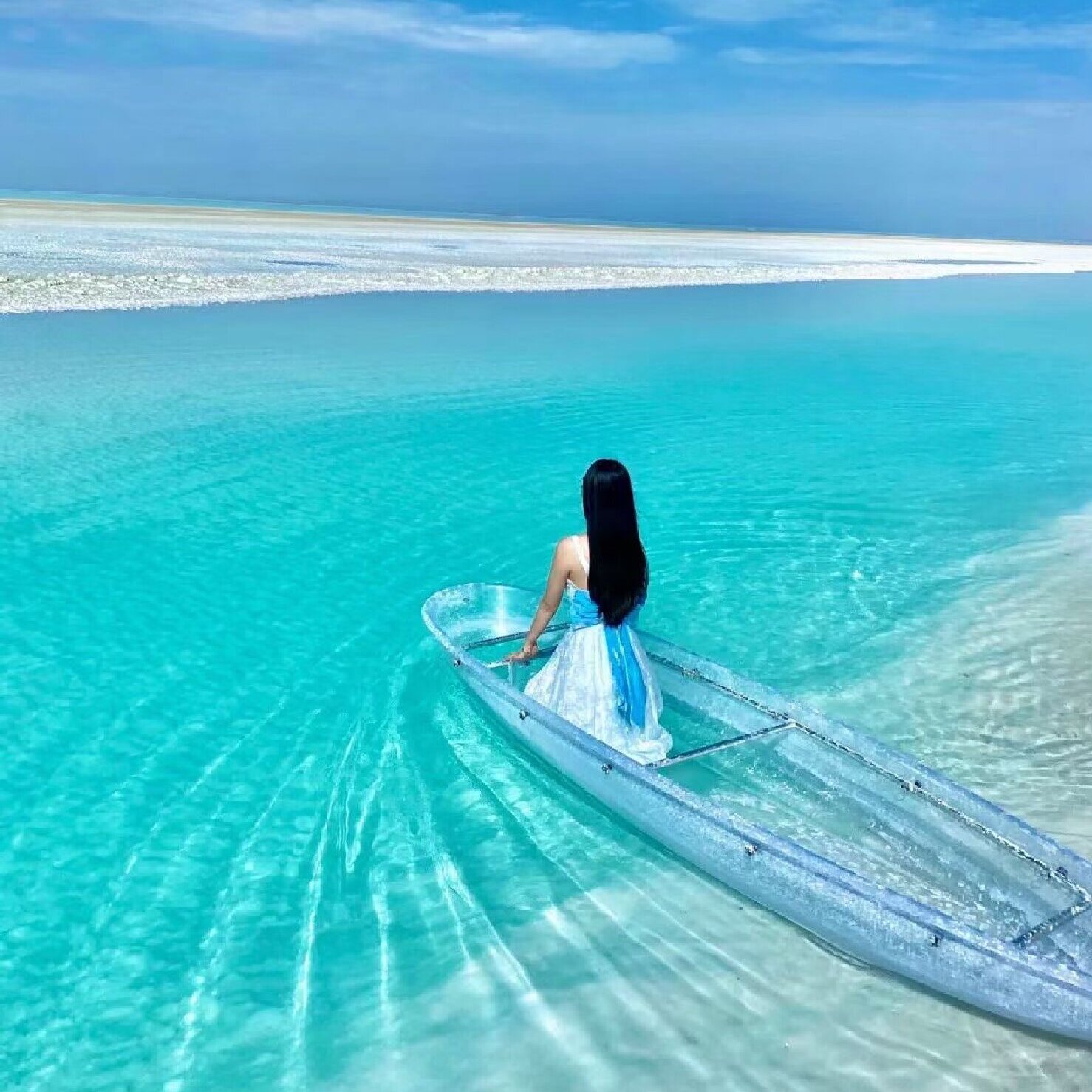 西宁出发察尔汗盐湖青海湖翡翠湖大柴旦水雅茶卡盐湖精品小团4天3