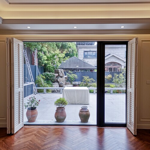 圣德科衣帽间透气窗门定做百叶