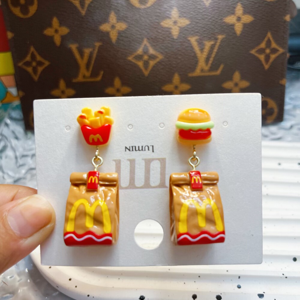 原创手工可爱仿真汉堡薯条打包袋耳钉925银针趣味搞怪小众耳夹ins