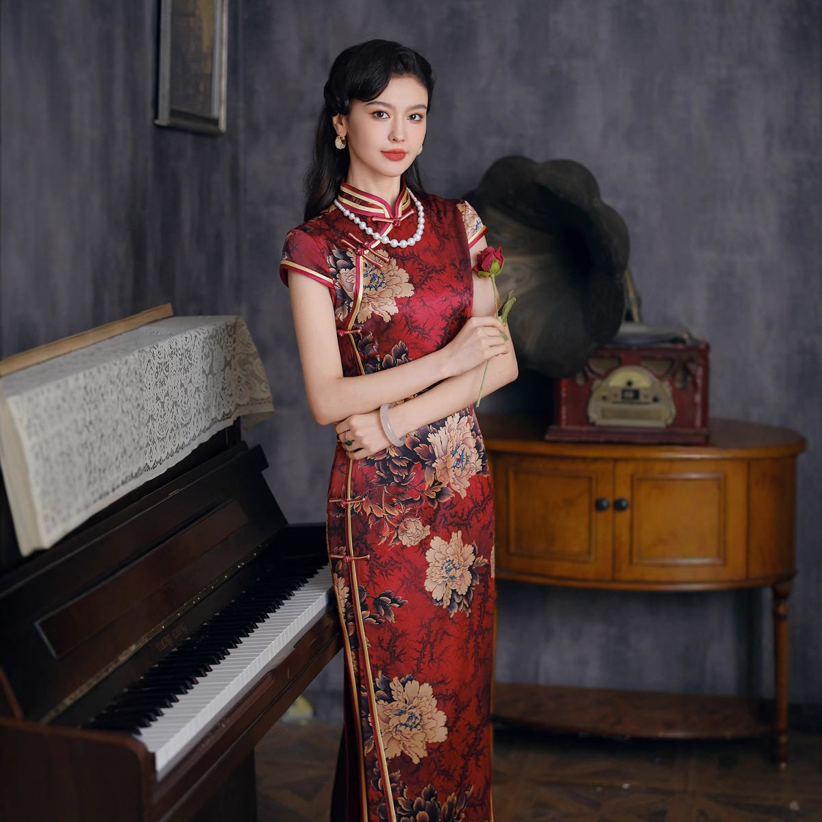 桑蚕丝红色旗袍喜妈妈喜婆婆礼服真丝弹力缎面高级感连衣裙2026夏