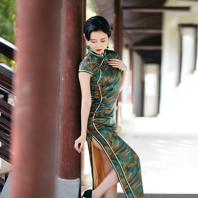 唐之恋绿色真丝复古走秀旗袍长高端显瘦夏女2026改良桑蚕丝连衣裙