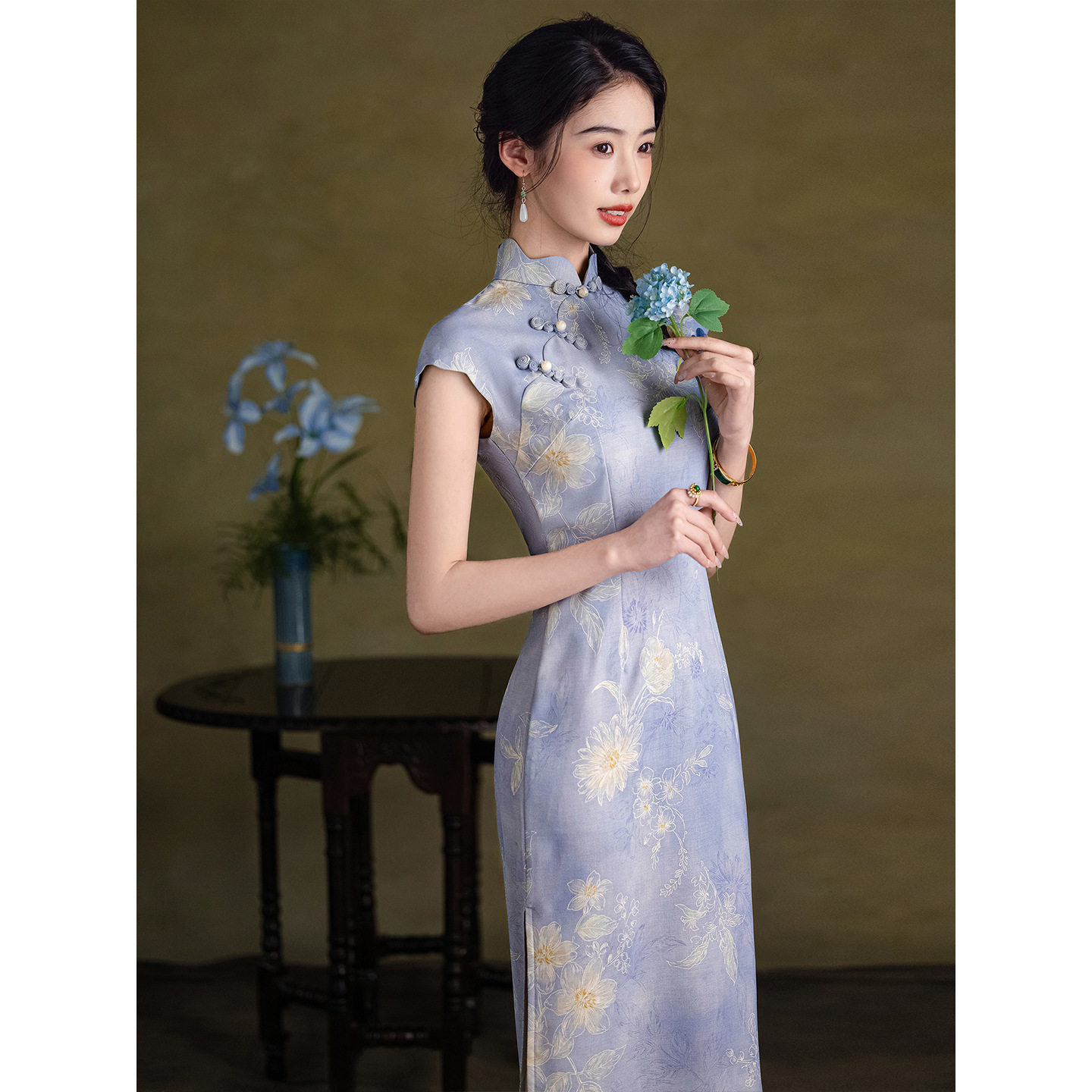 4474烟灰蓝色绝美高级感旗袍复古气质年轻款文艺少女显白连衣裙