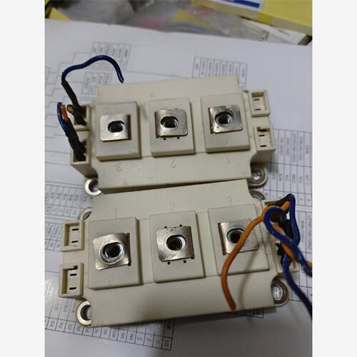 西门康SKM300GB063D，拆