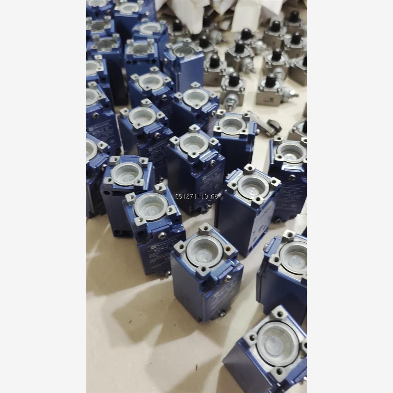 施耐德限位开关zcKJ1H29c