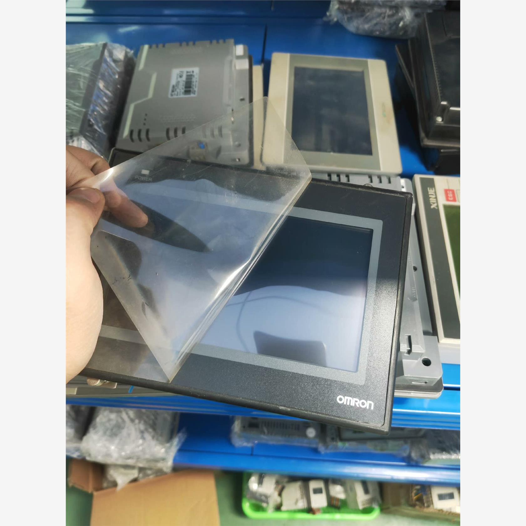 欧姆龙触摸屏，型号：NB7