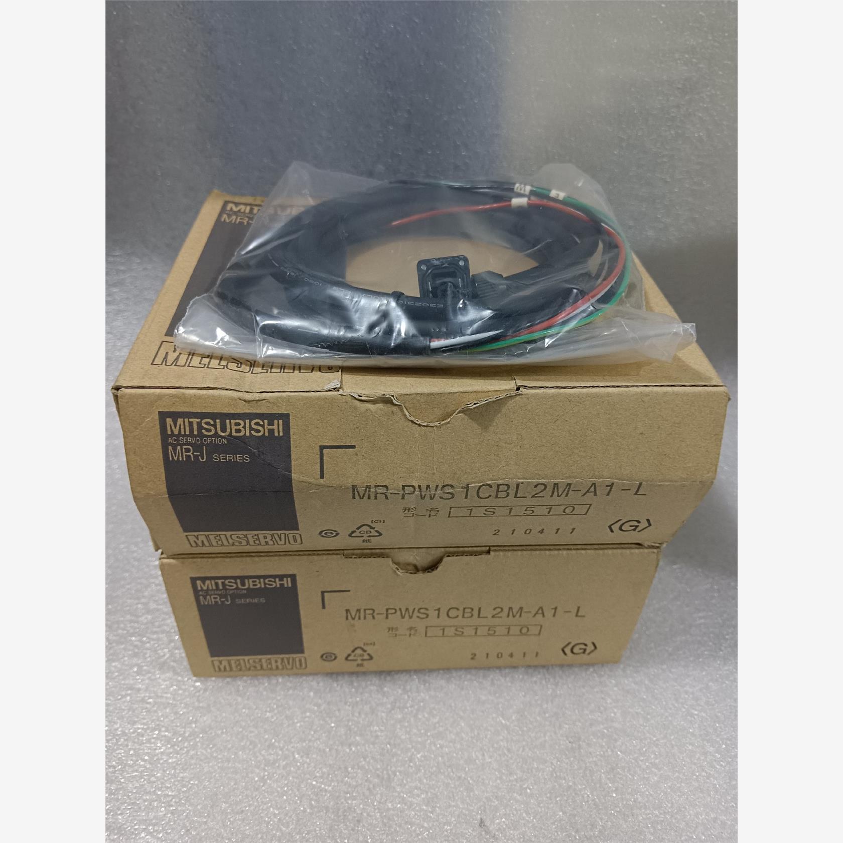 三菱MR-PWS1CBL2A伺服电