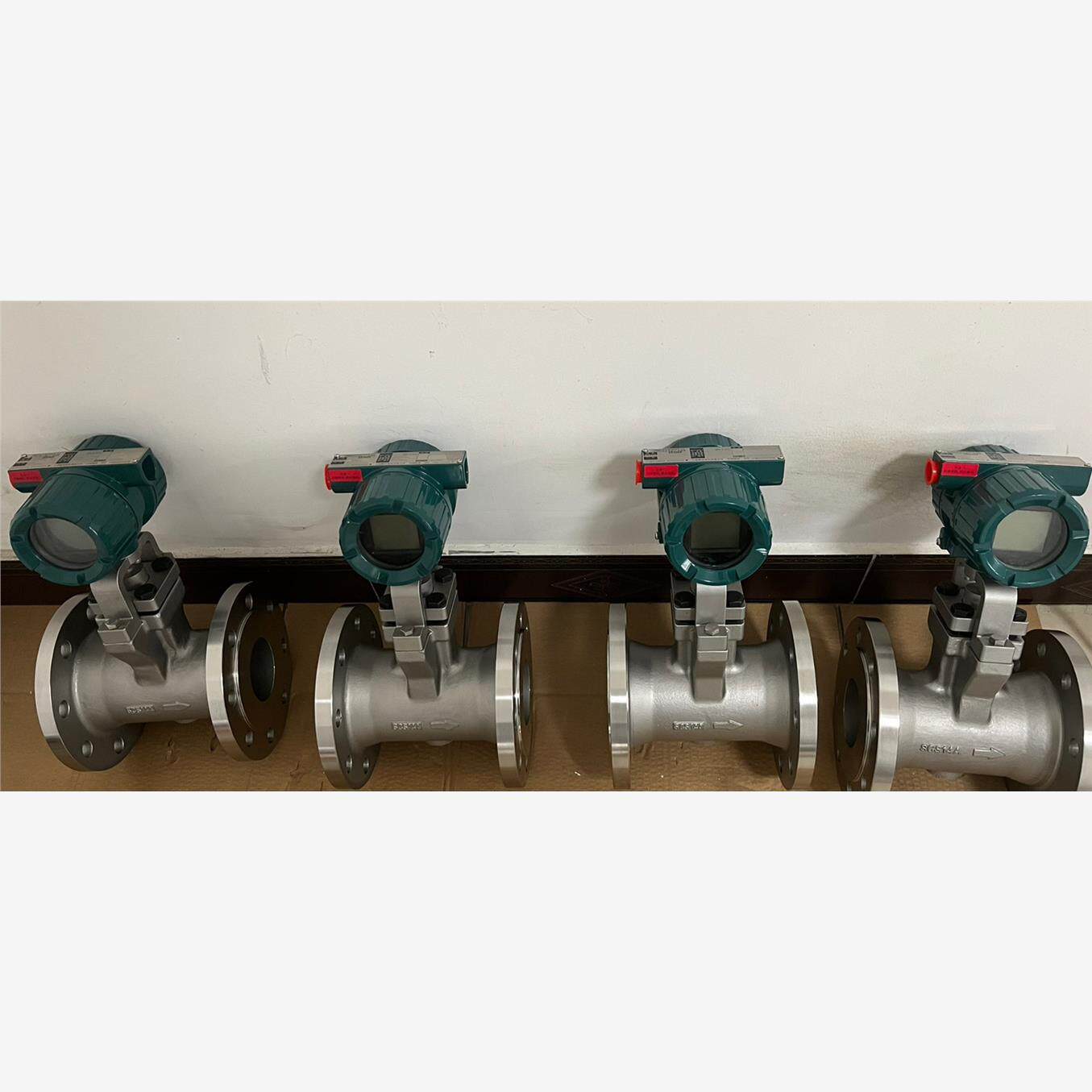 全新DN80横河涡街流量计4台，价格美丽，欢迎新老客户前来选