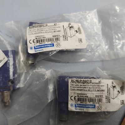 施耐德限位开关XcmD2102c12