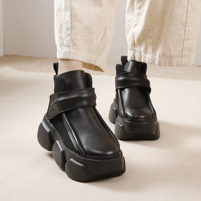 开边珠魔术贴短靴牛皮轻褶轮胎鞋