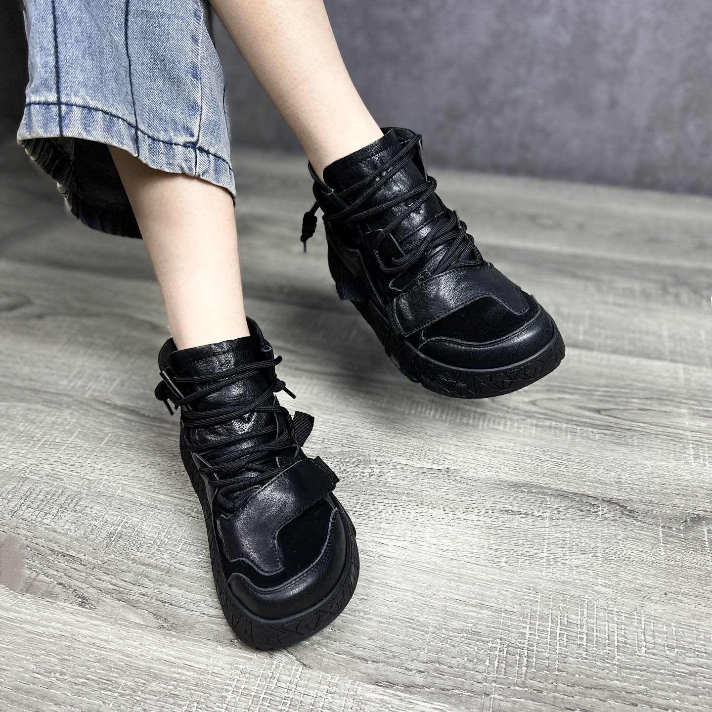 秋冬小白鞋真皮马丁靴休闲风