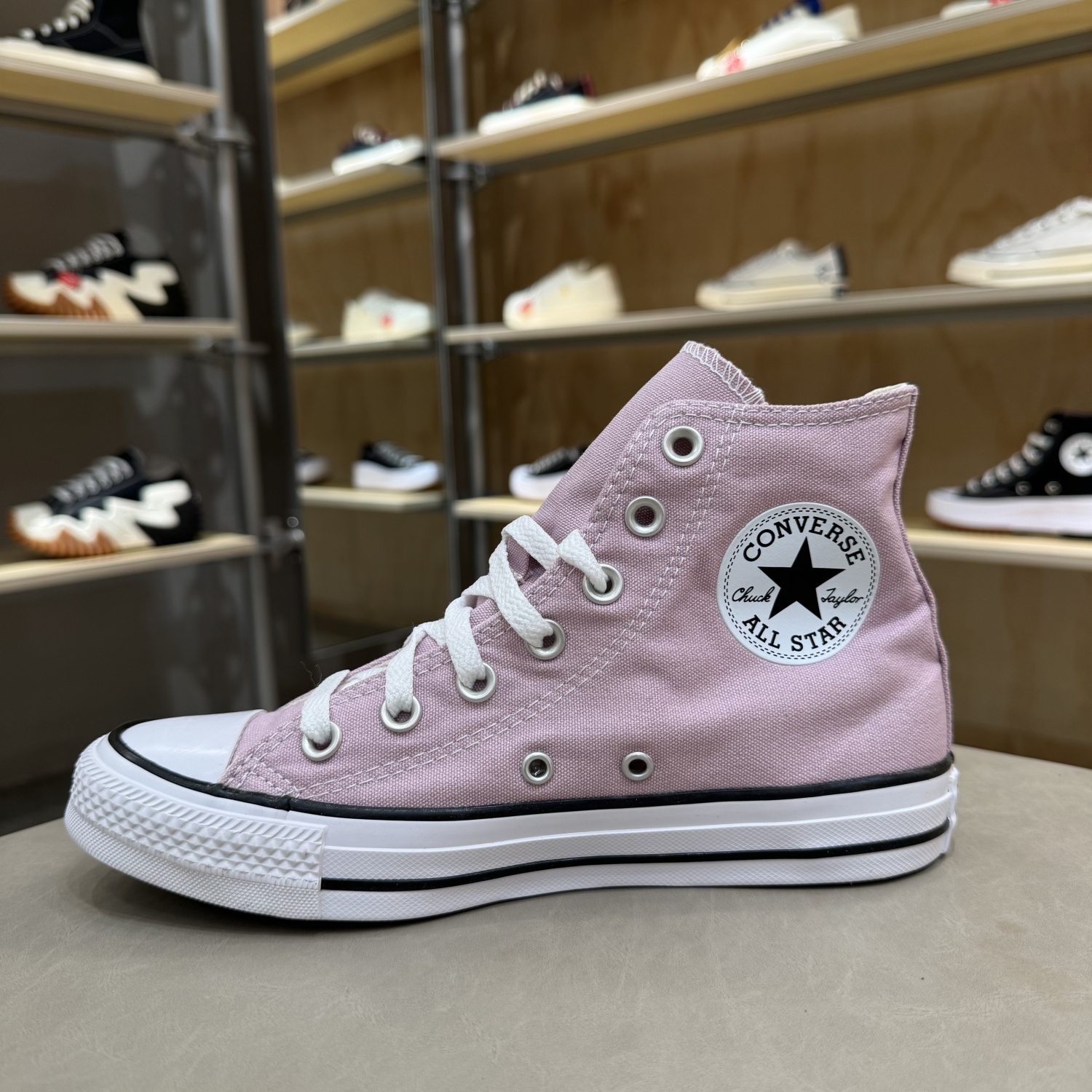 CONVERSE匡威新款All Star浅粉色男女高帮休闲透气帆布鞋 A04542c