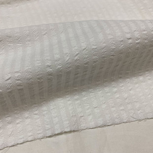 高档泡泡纱布料本白黑色纯棉绉布竖条纹全棉衬衫连衣裙宝宝衣面料