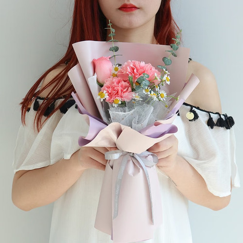 康乃馨玫瑰花束送妈妈岳母长辈鲜花礼物北京上海成都郑州同城送花