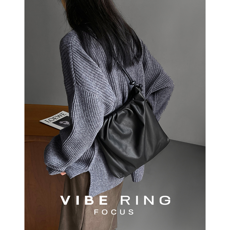 Vibe Ring/慵懒风 高阶褶皱水桶包头层小牛皮单肩托特包斜挎包