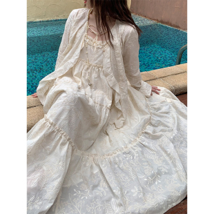 初春夏 原创设计 nosce 宫廷棉刺绣肌理蛋糕吊带连衣裙 temet