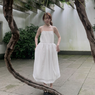 仙女气质浪漫设计感吊带蝴蝶连衣裙 春夏新款 k：temet nosce