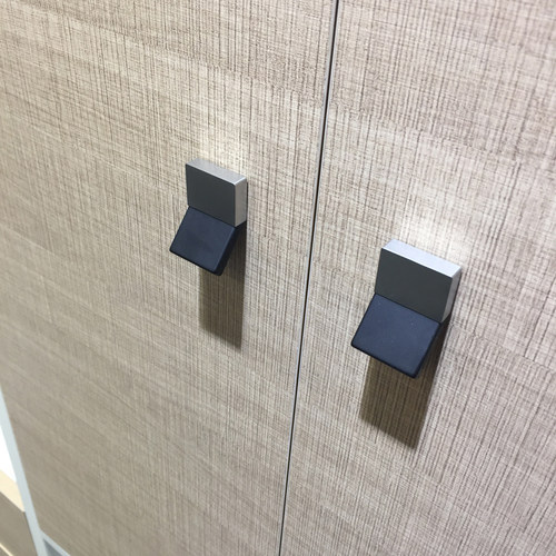 拉手猫王风格塑胶简约现代