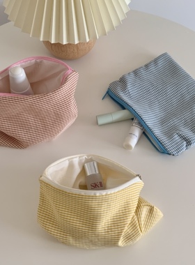 冰淇淋格子三色入~出门便携化妆包手拿包卫生巾收纳包多功能袋子