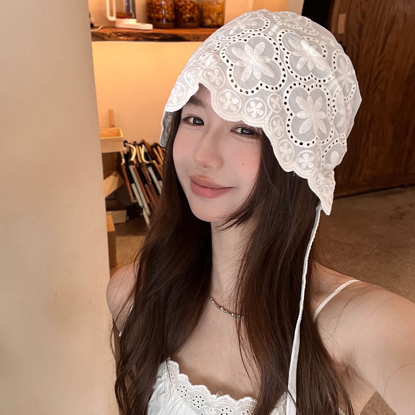 春夏新款韩版百搭慵懒风花朵系带头巾包头帽子轻薄透气设计宫廷帽