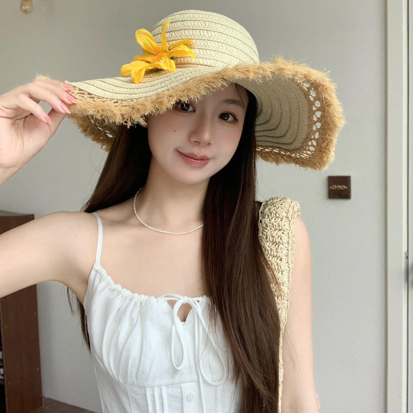 2026花朵装饰大檐防晒草编帽女图片